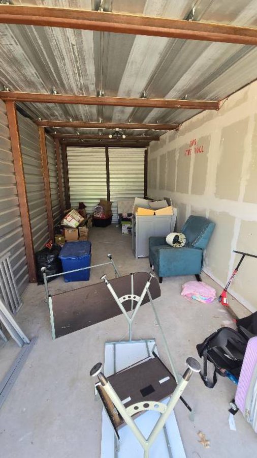 10 x 25 storage unit in Oklahoma City, OK