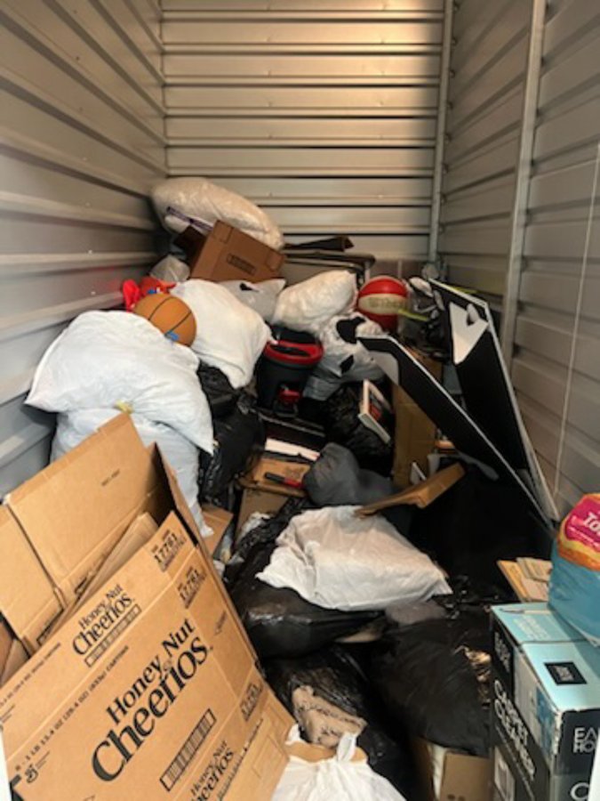 5 x 10 storage unit in Madison Heights, MI