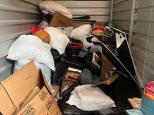 5 x 10 storage unit in Madison Heights, MI