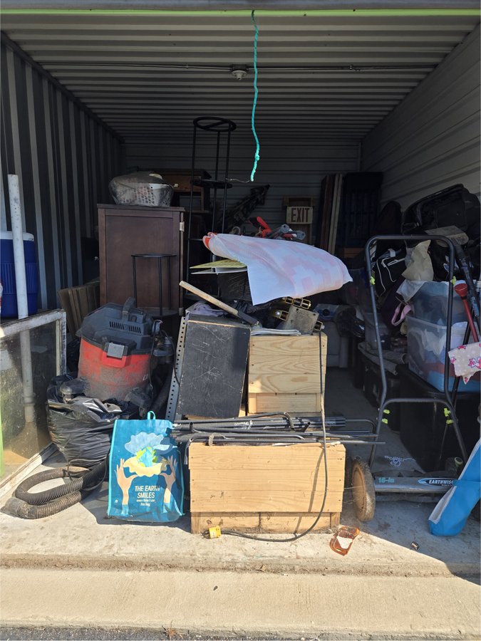 10 x 15 storage unit in Hickory, NC
