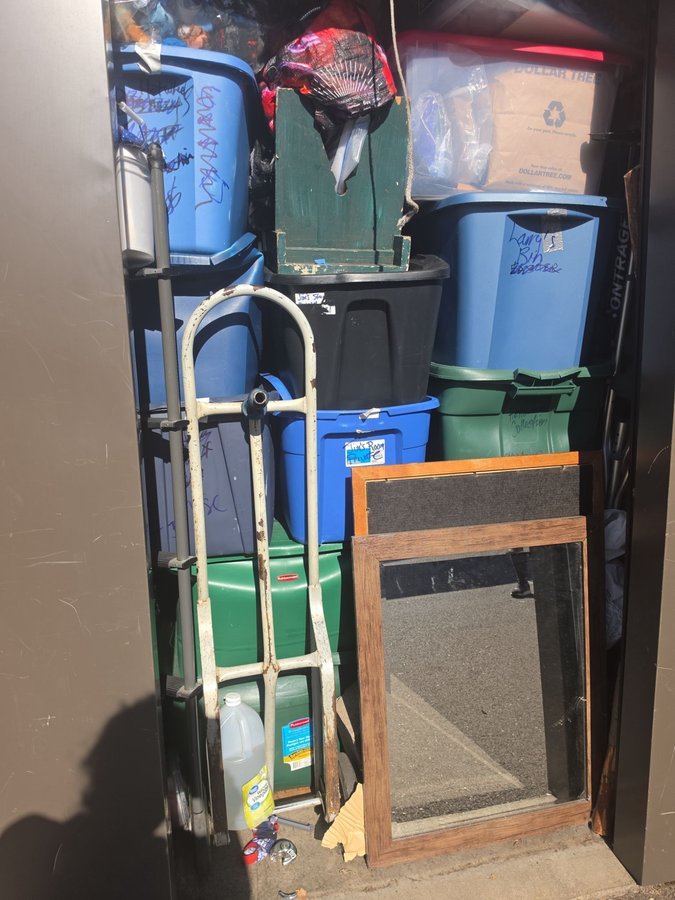 5 x 10 storage unit in Salem, OR