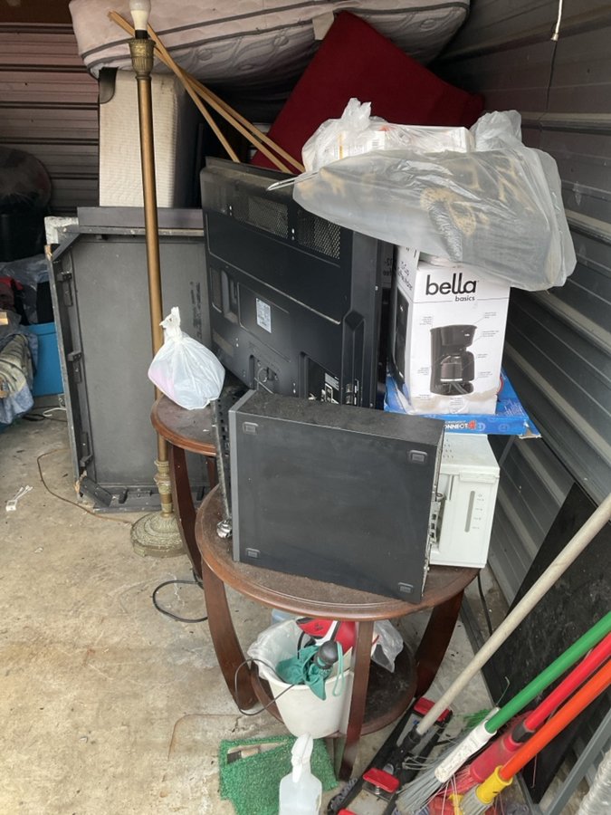 10 x 15 storage unit in Memphis, TN
