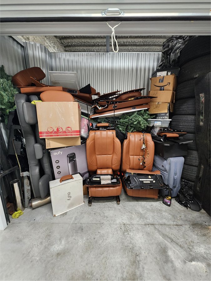 10 x 5 storage unit in North Miami Beach, FL