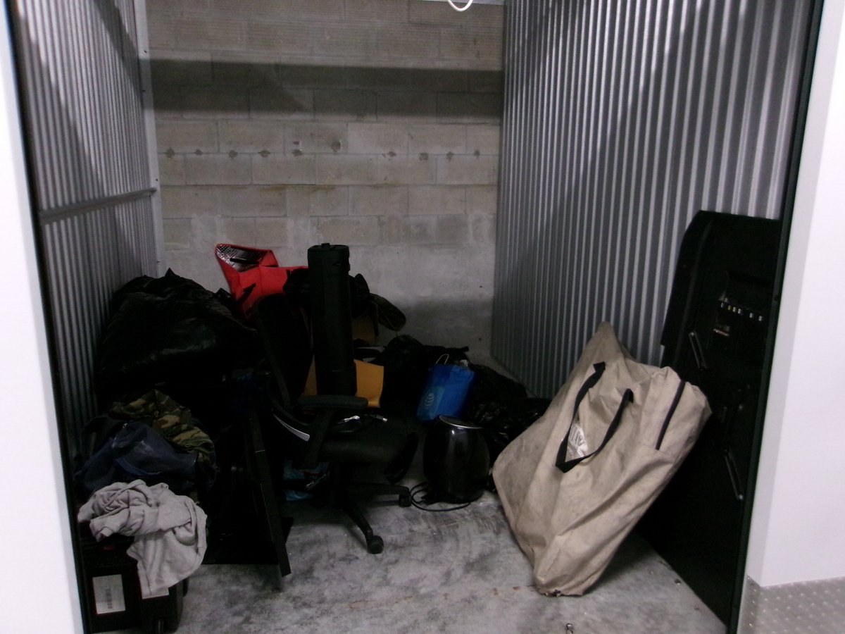 14 x 10 storage unit in Miami, FL