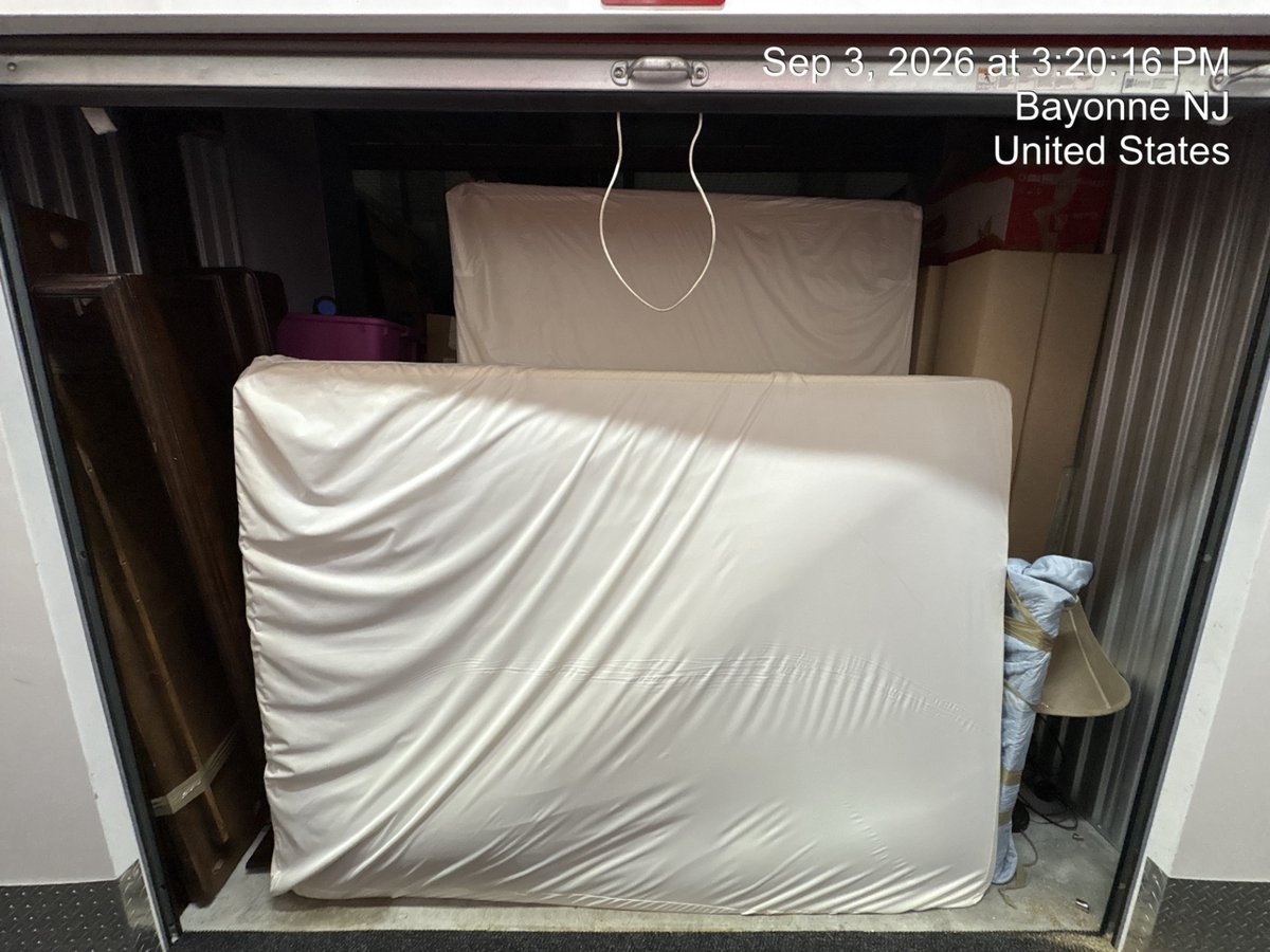 10 x 10 storage unit in Bayonne, NJ