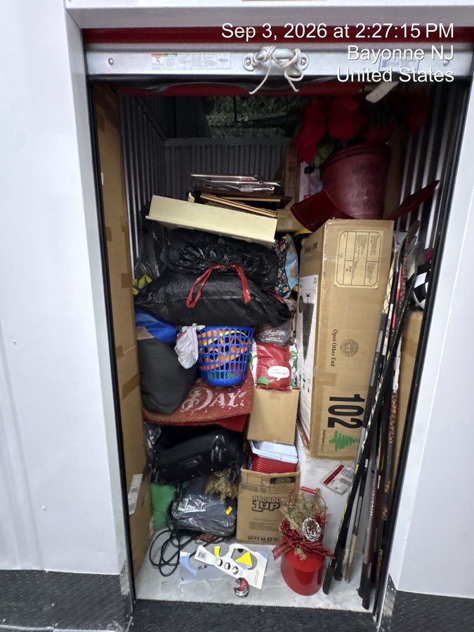 5 x 5 storage unit in Bayonne, NJ