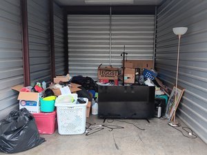 10 x 15 storage unit in Knoxville, TN