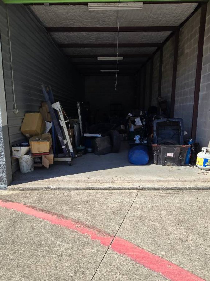 14 x 40 storage unit in Duncanville, TX