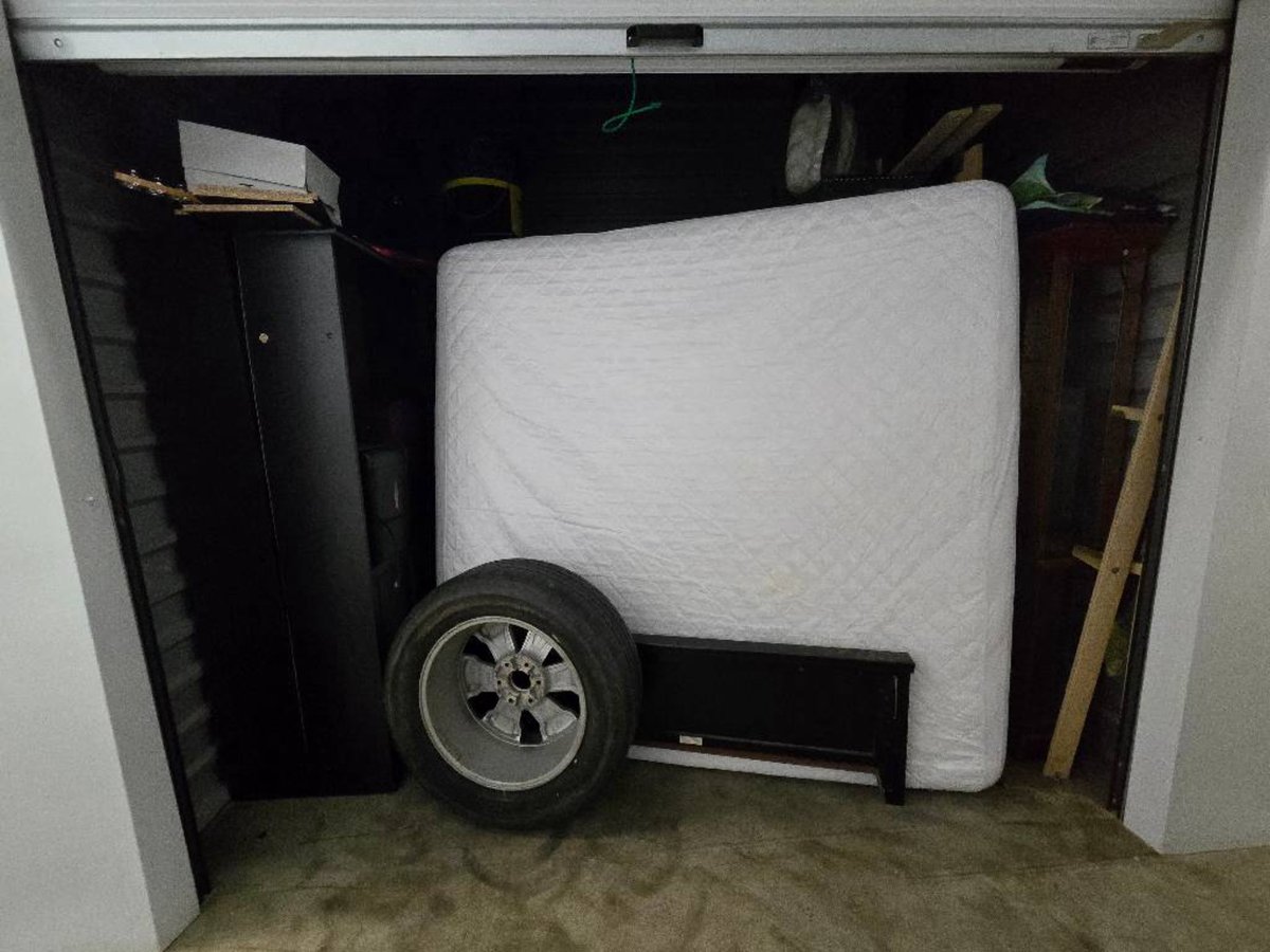 10 x 10 storage unit in Duncanville, TX