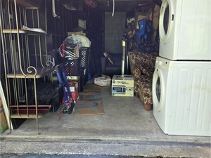 10 x 40 storage unit in Jacksonville, FL