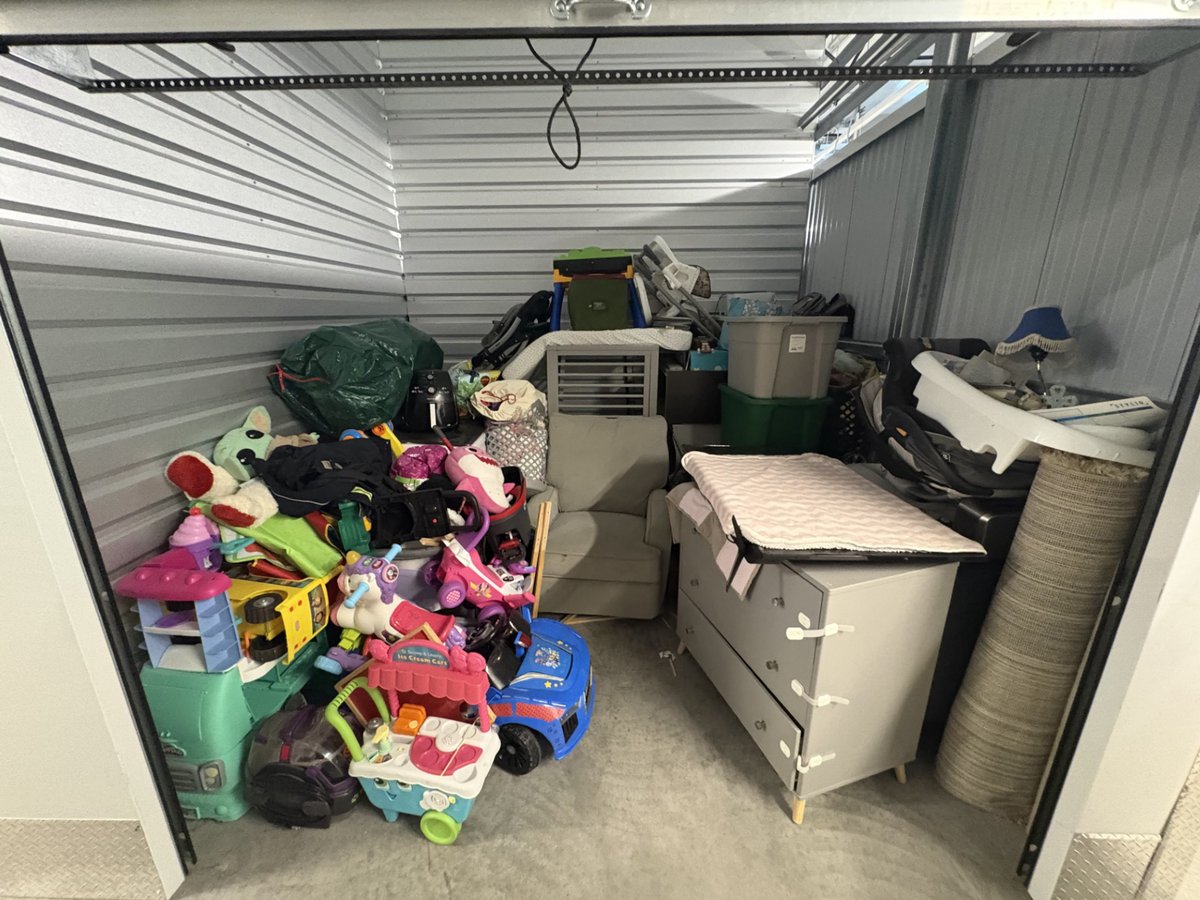 10 x 10 storage unit in Lexington, SC