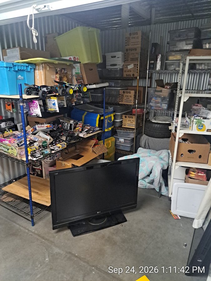 10 x 10 storage unit in Kearny, NJ
