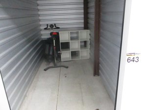 5 x 10 unit in urbandale