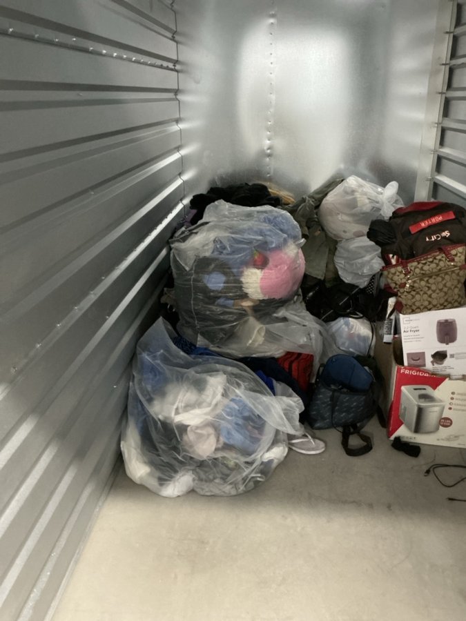 5 x 10 storage unit in North Las Vegas, NV