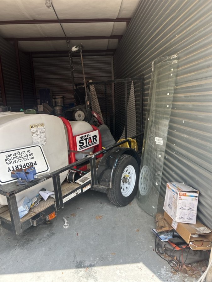 10 x 25 storage unit in Chesapeake, VA