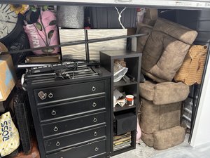 10 x 5 storage unit in North Las Vegas, NV