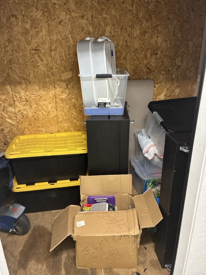 5 x 10 storage unit in Henderson, NV