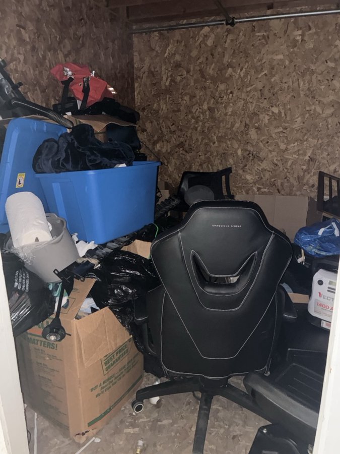 10 x 10 storage unit in Henderson, NV
