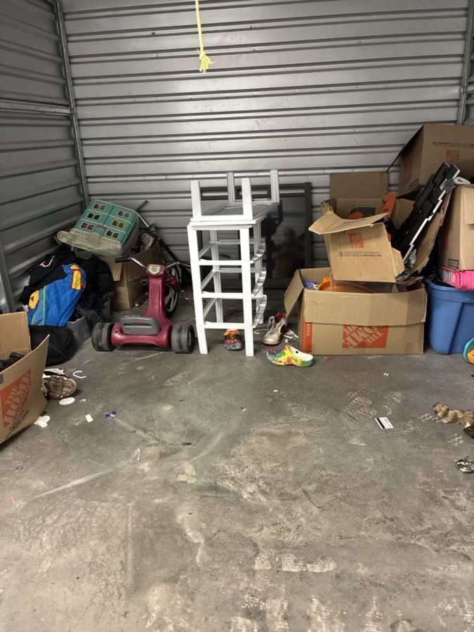 10 x 10 storage unit in Las Vegas, NV
