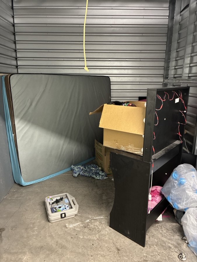 10 x 10 storage unit in Las Vegas, NV