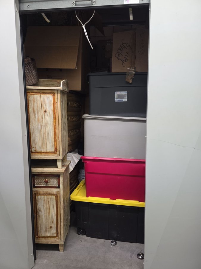 5 x 10 storage unit in Las Vegas, NV