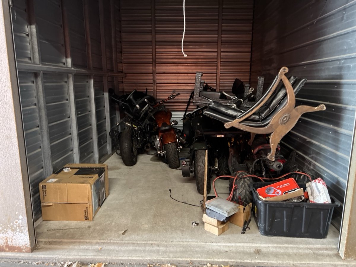 10 x 15 storage unit in West Allis, WI