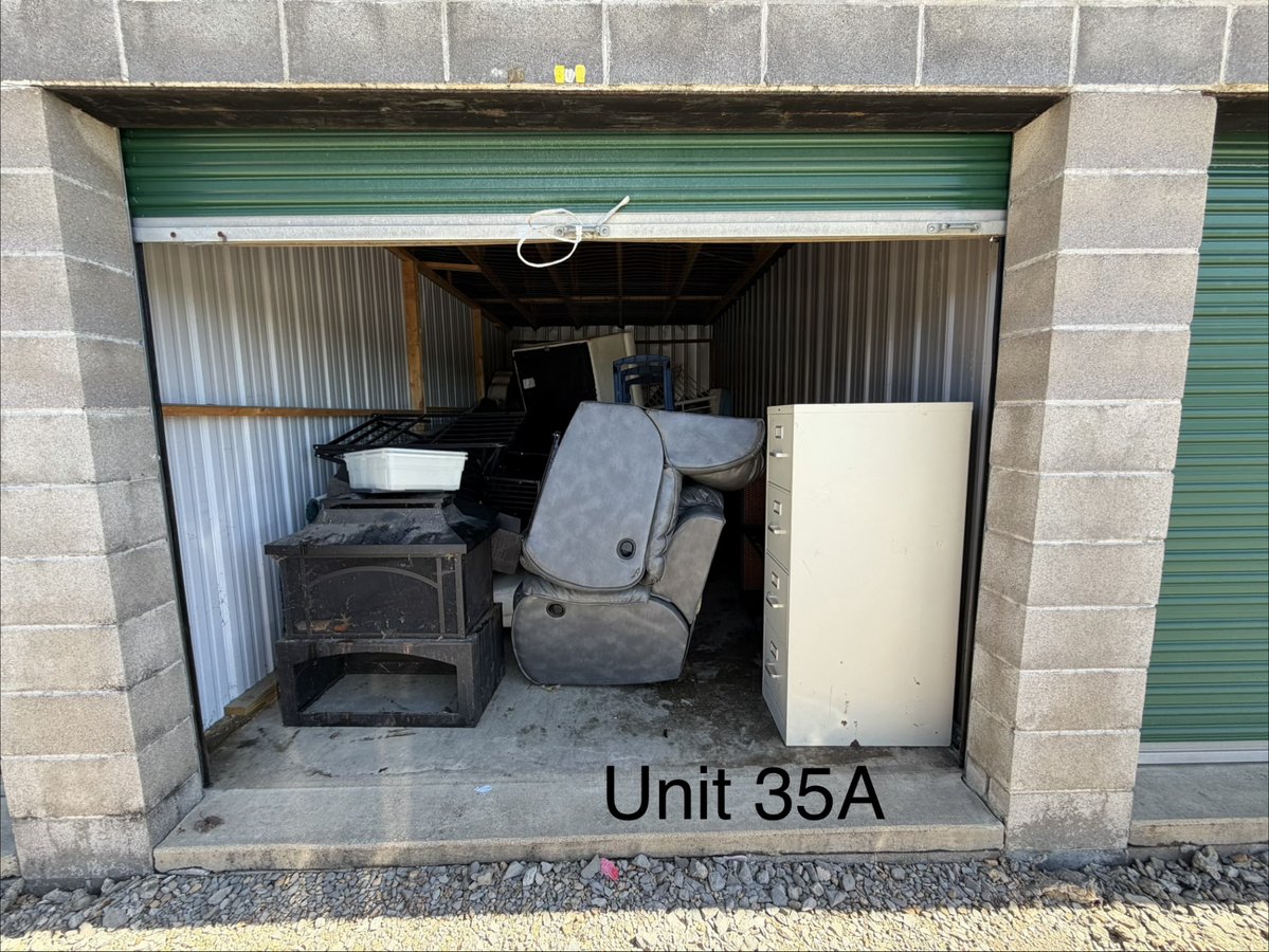 10 x 20 storage unit in Adena, OH