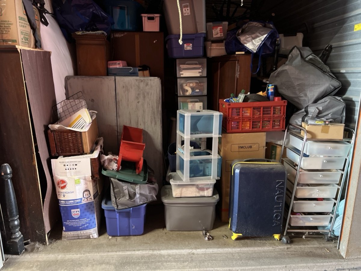 10 x 10 storage unit in West Allis, WI