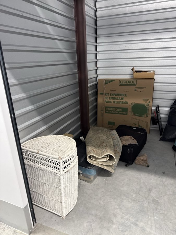10 x 10 storage unit in Suffolk, VA
