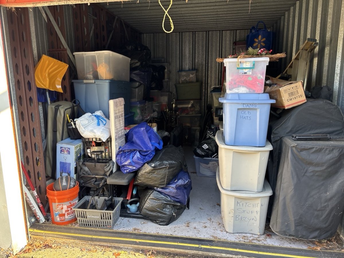 10 x 15 storage unit in Matawan, NJ