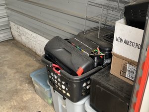 6 x 10 storage unit in Memphis, TN