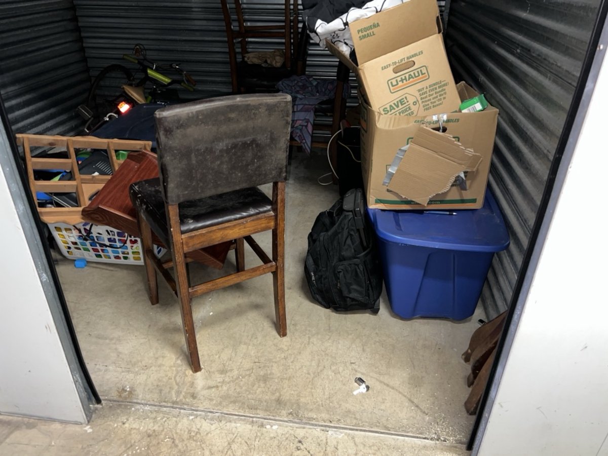 10 x 10 storage unit in Milwaukee, WI