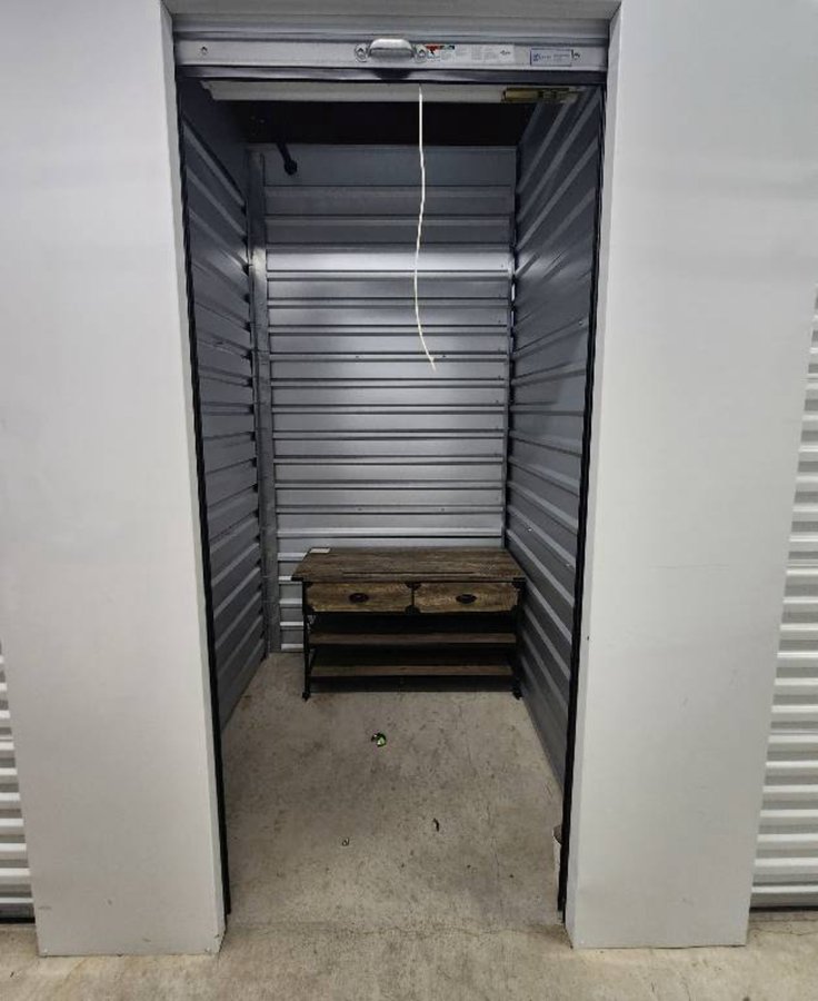 5 x 5 storage unit in Austin, TX
