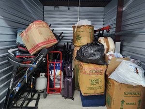 10 x 10 storage unit in Austin, TX