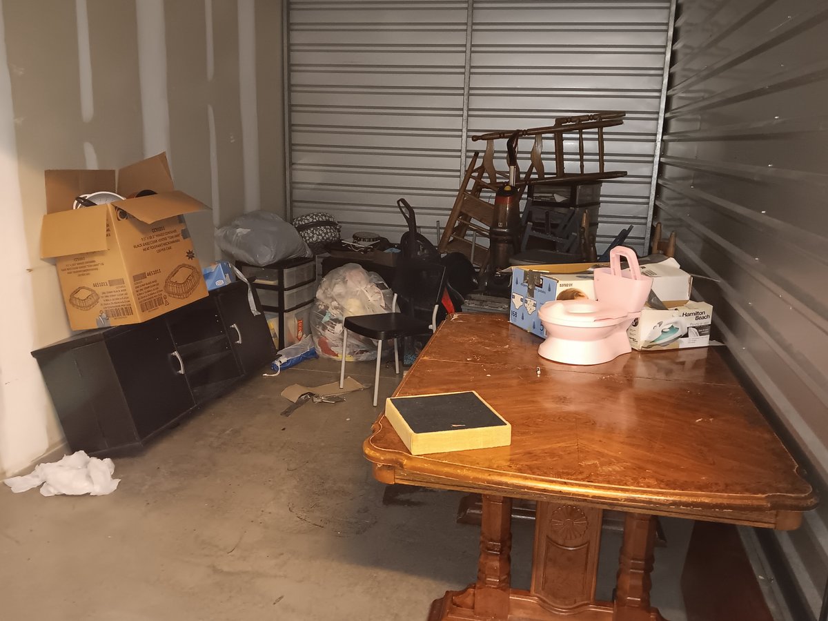 10 x 15 storage unit in Knoxville, TN