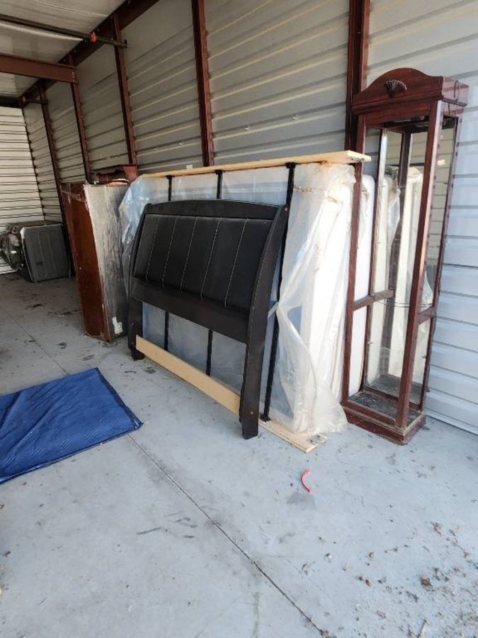10 x 30 storage unit in Austin, TX