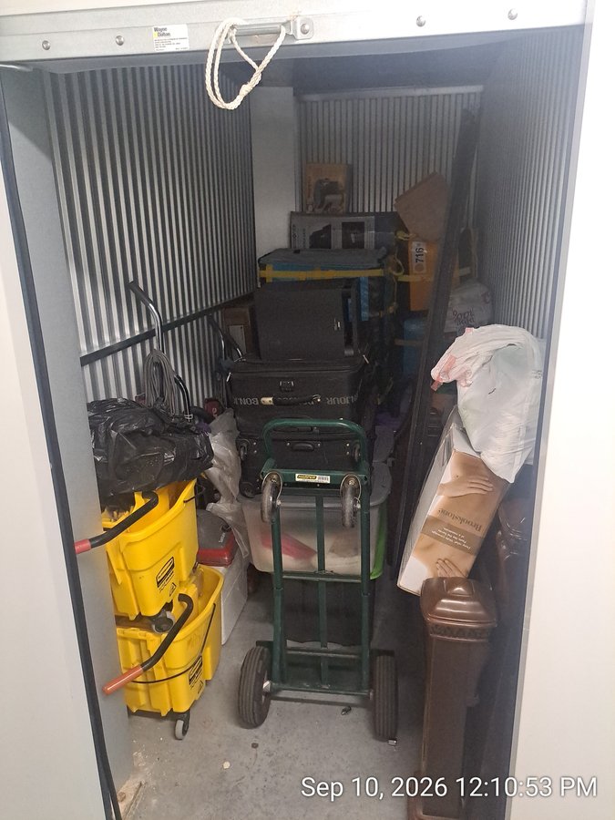 5 x 10 storage unit in Kearny, NJ