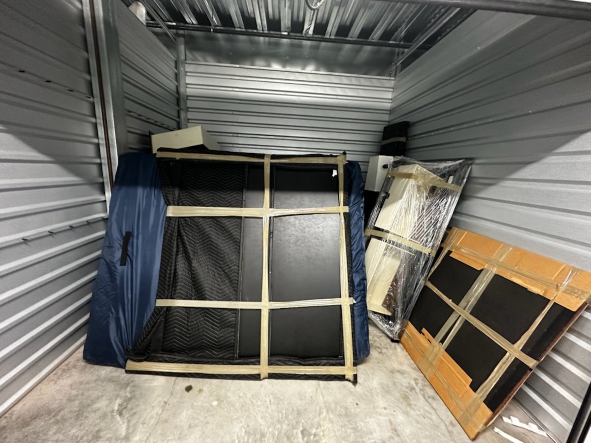 10 x 10 storage unit in South Orange, NJ