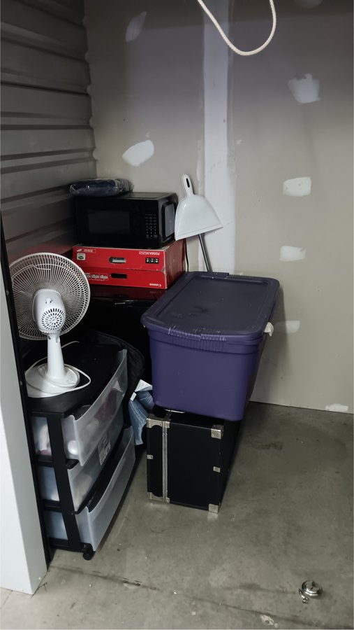 5 x 10 storage unit in Murfreesboro, TN