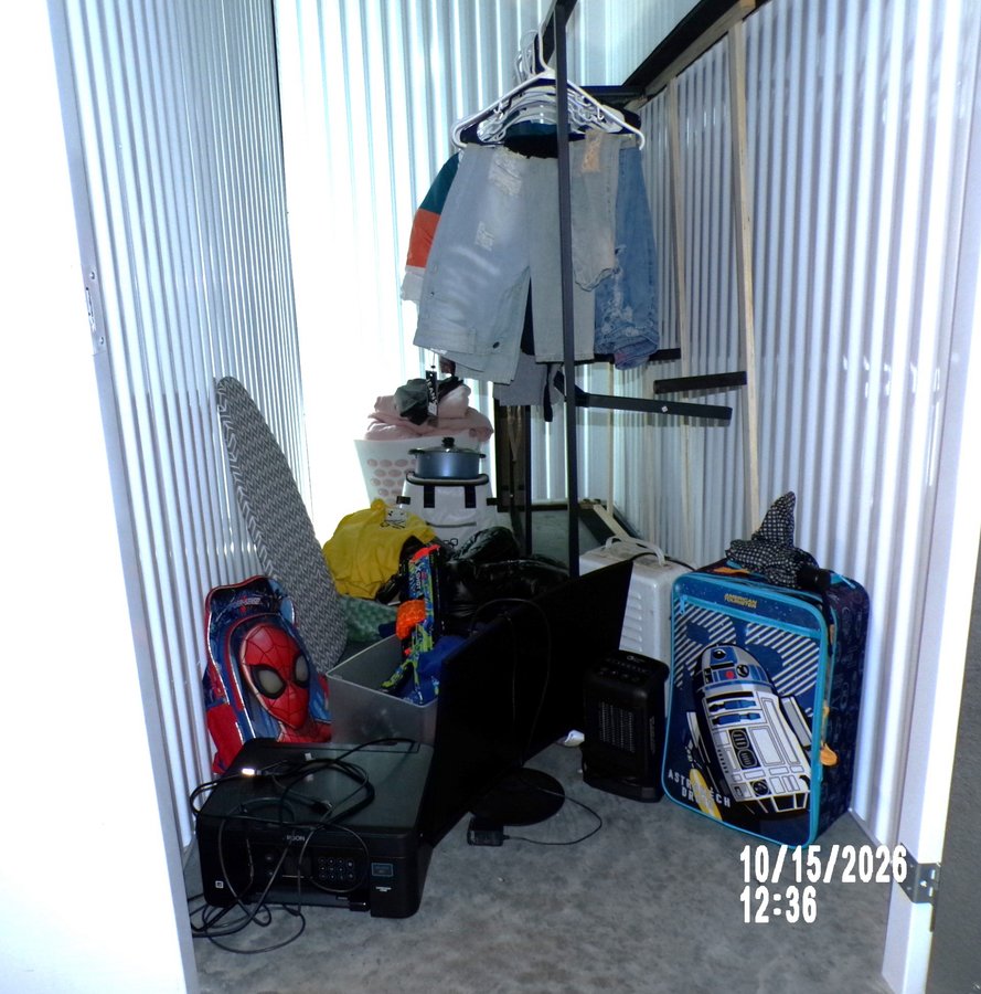 5 x 10 storage unit in Hendersonville, TN