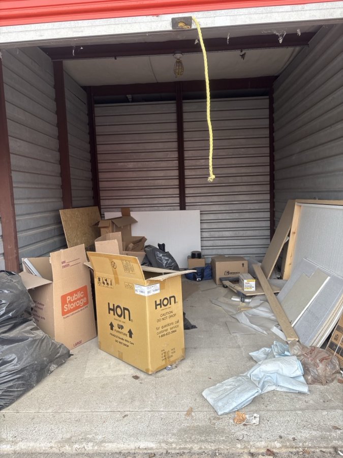 8 x 10 storage unit in Orland Park, IL