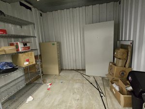 10 x 10 storage unit in Aurora, IL