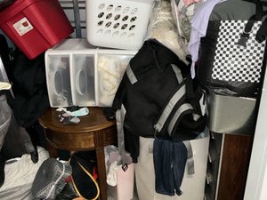10 x 5 storage unit in Chatsworth, CA