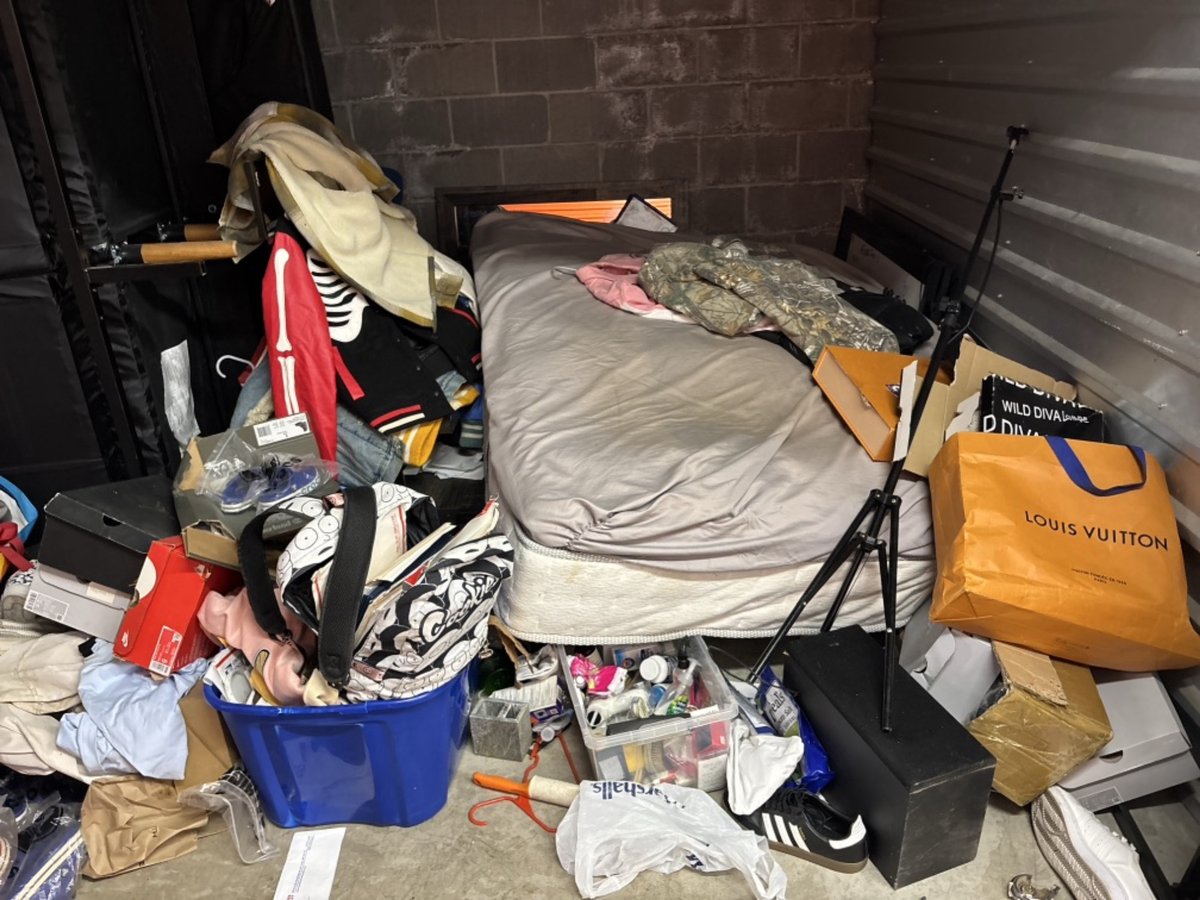 10 x 10 storage unit in St Louis, MO