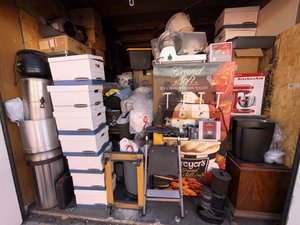 10 x 20 storage unit in Chatsworth, CA