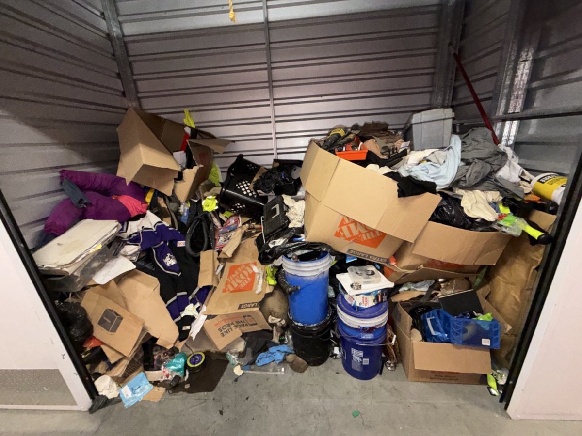 10 x 5 storage unit in Chatsworth, CA