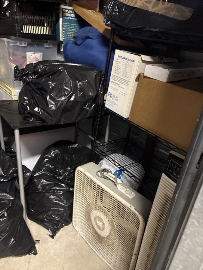 10 x 7 storage unit in Merrionette Park, IL