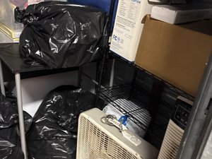10 x 7 storage unit in Merrionette Park, IL