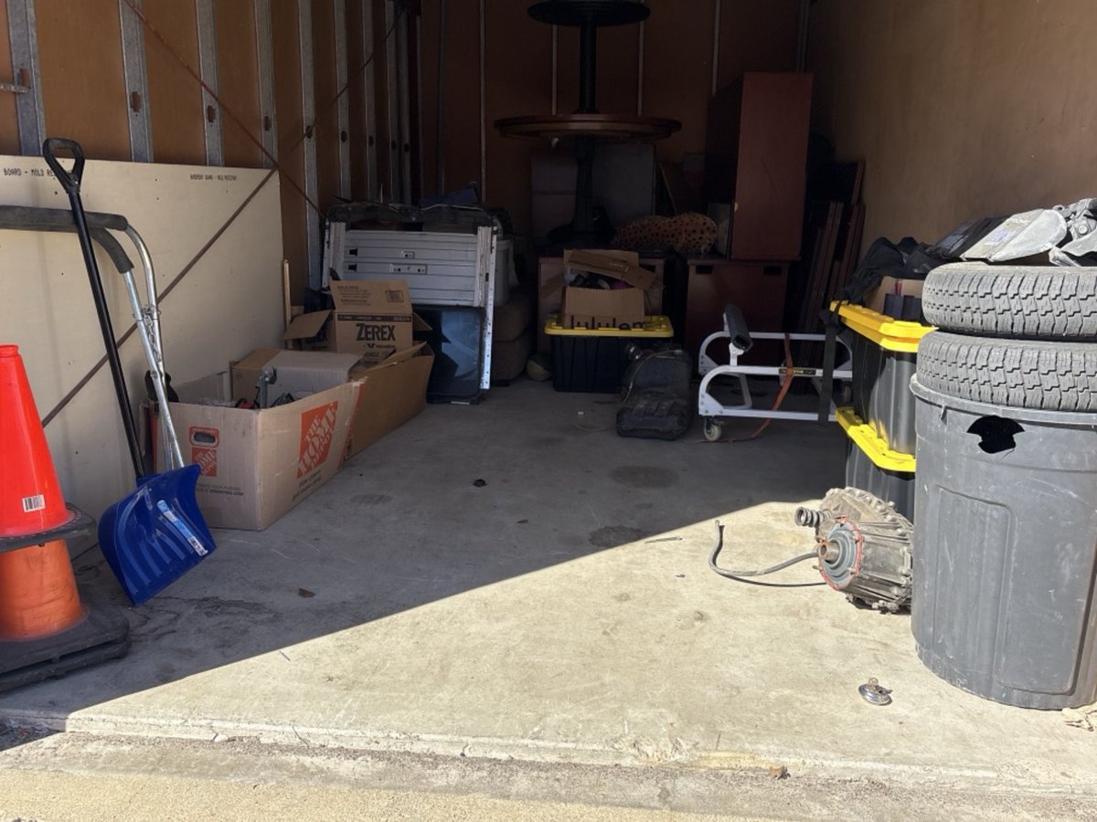 10 x 20 storage unit in Greenfield, WI