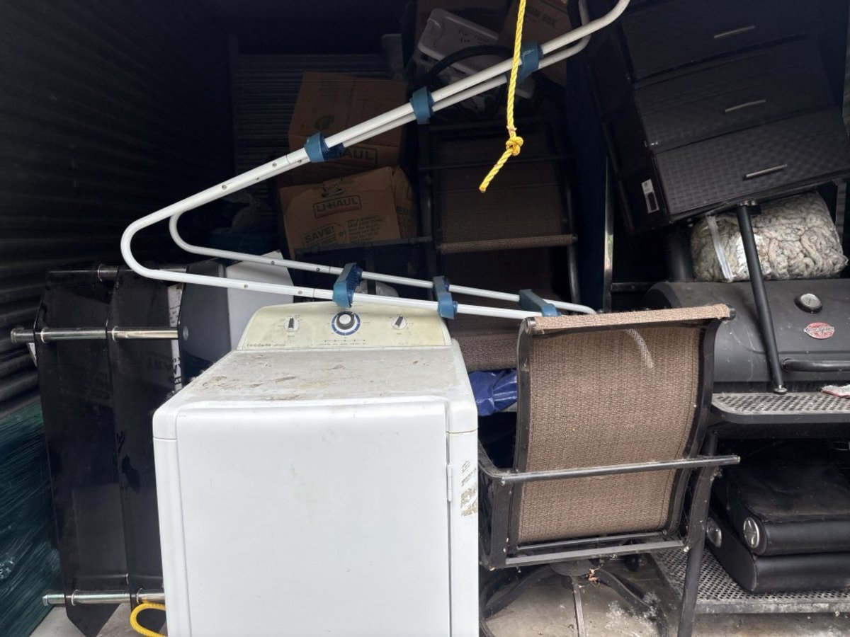 10 x 15 storage unit in Alsip, IL